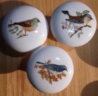 CERAMIC CABINET KNOB DOMESTIC BIRDS