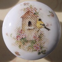 Cabinet Knob Birdhouse w/Pink Flower