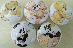 Cabinet knobs w/ 5 Teddy Bears