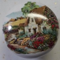 Cabinet knobs Cottage scene