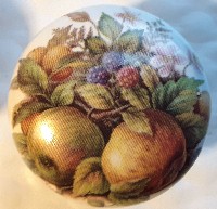 CERAMIC CABINET KNOB KNOBS FRUIT APPLES APPLE